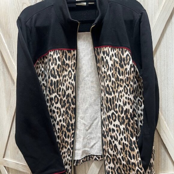 sold Chico's Zenergy Leopard zip up jacket - Active Wear - Picture 5 of 10